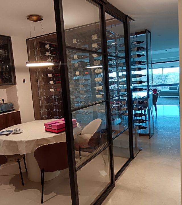 puerta correder con separqdor abierta exterior